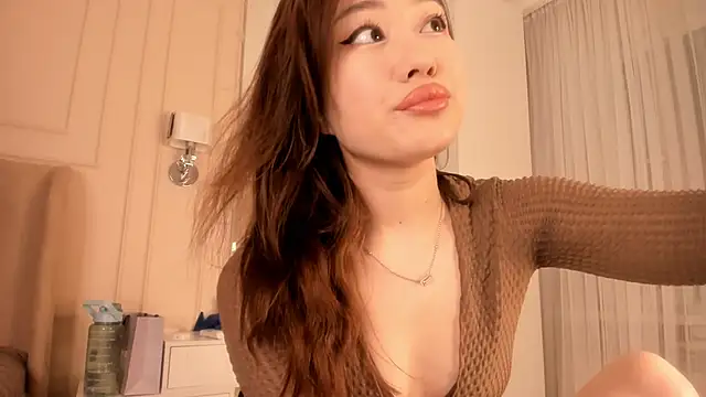 melissa yamazaki online show from 10-31-25, 05:04