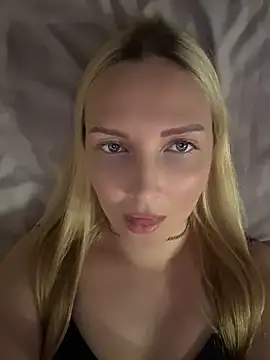 Snapshot of Aleksandrakis chatting on 07-10-26, 01:33 Aleksandrakis online show from 07-10-26, 01:33