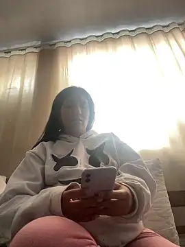 Snapshot of luna_asss chatting on 11-15-25, 05:28 luna asss online show from 11-15-25, 05:28