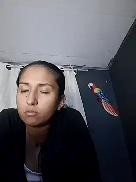 Snapshot of luna_asss chatting on 04-25-26, 04:26 luna asss online show from 04-25-26, 04:26