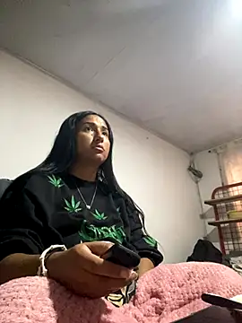 Snapshot of luna_asss chatting on 10-28-25, 03:22 luna asss online show from 10-28-25, 03:22