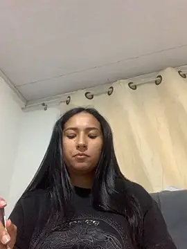 Snapshot of luna_asss chatting on 09-18-25, 03:04 luna asss online show from 09-18-25, 03:04