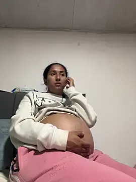 Snapshot of luna_asss chatting on 11-13-25, 08:02 luna asss online show from 11-13-25, 08:02