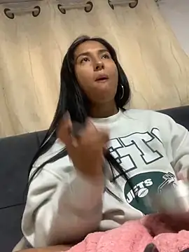 Snapshot of luna_asss chatting on 09-24-25, 01:39 luna asss online show from 09-24-25, 01:39