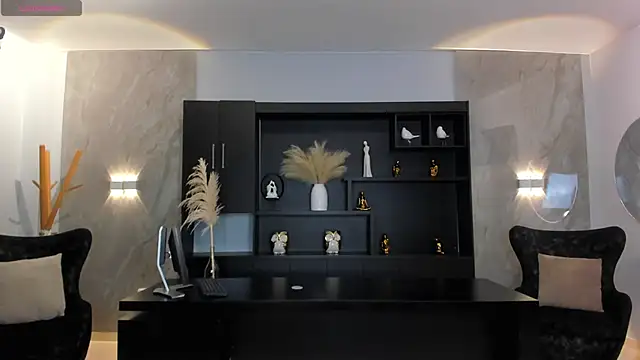 Snapshot of VictoriaMilan_ chatting on 03-04-25, 08:49 VictoriaMilan online show from 03-04-25, 08:49