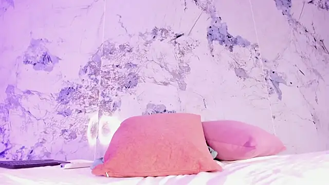 Kim Baker1 online show from 09-19-25, 08:02