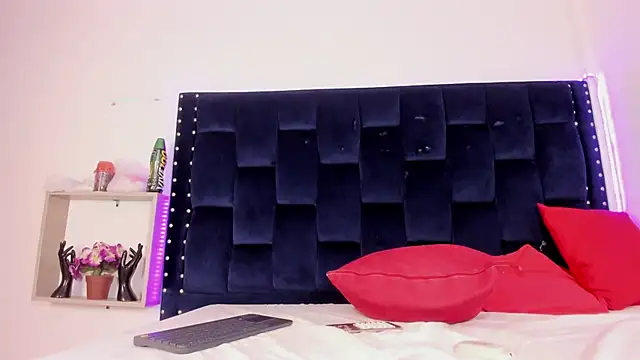 Kim Baker1 online show from 11-26-25, 07:58