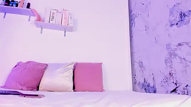 Kim Baker1 online show from 10-18-25, 08:00