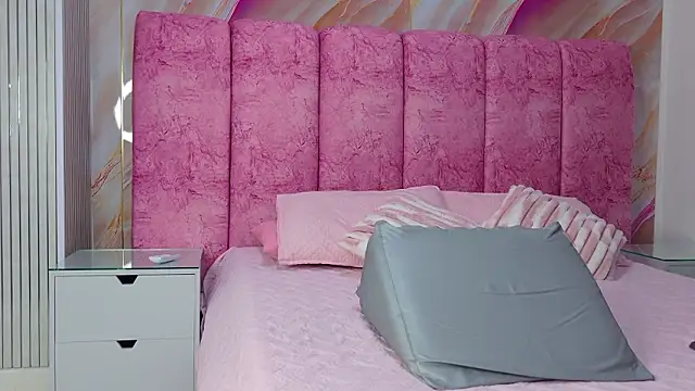 kendal rossi online show from 03-24-26, 11:54