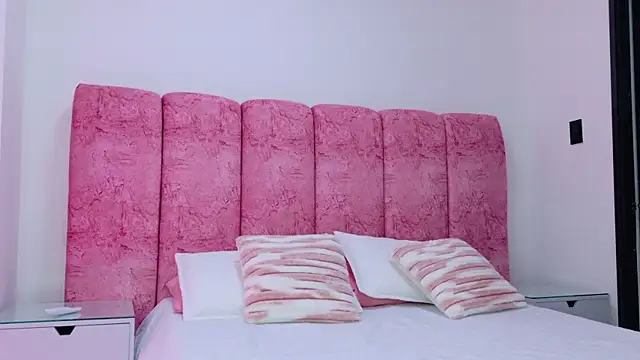 kendal rossi online show from 12-22-25, 11:54