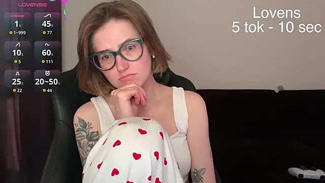 Snapshot of Sexy_Sweets chatting on 07-14-26, 04:13 Sexy Sweets online show from 07-14-26, 04:13