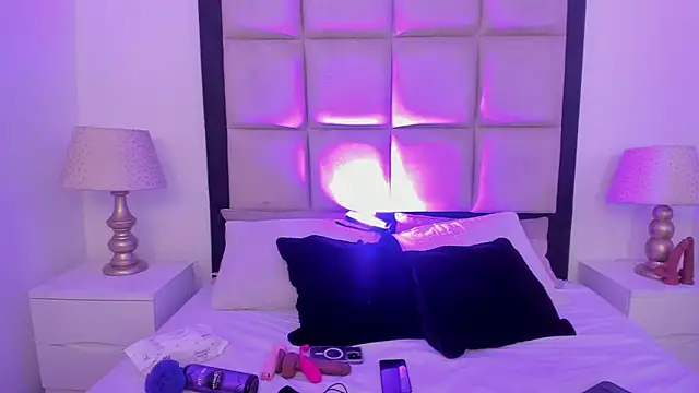 Naomi-Haruno online show from 04-21-26, 10:38