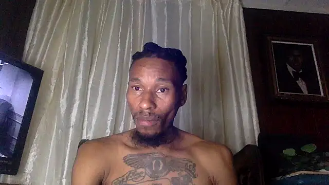 KingDerRico online show from 11-30-25, 10:54