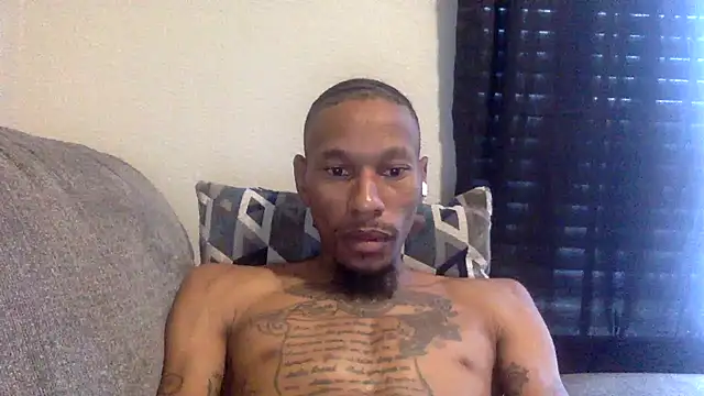 Snapshot of KingDerRico chatting on 10-17-25, 09:49 KingDerRico online show from 10-17-25, 09:49