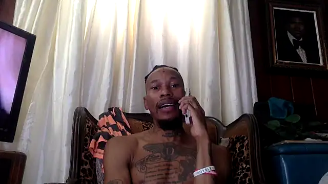 KingDerRico online show from 11-22-25, 05:45