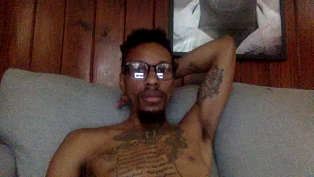 Snapshot of KingDerRico chatting on 09-21-25, 03:50 KingDerRico online show from 09-21-25, 03:50