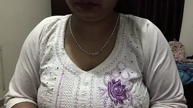 Snapshot of Gulaboo_bhabi chatting on 03-09-25, 07:59 Gulaboo bhabi online show from 03-09-25, 07:59