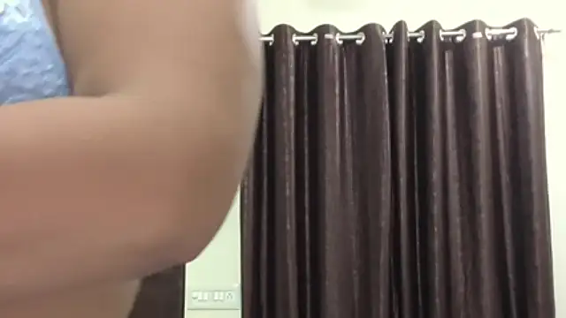 Snapshot of Gulaboo_bhabi chatting on 03-03-25, 11:35 Gulaboo bhabi online show from 03-03-25, 11:35