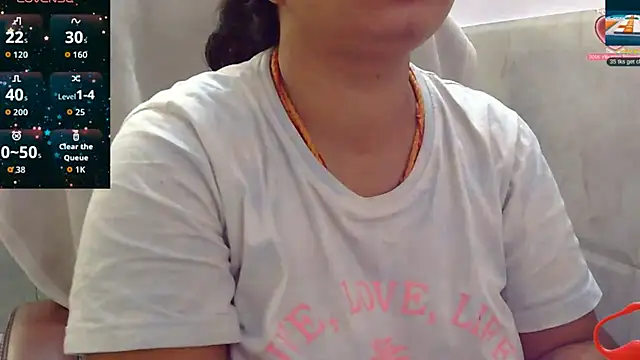 Snapshot of Gulaboo_bhabi chatting on 10-10-25, 02:12 Gulaboo bhabi online show from 10-10-25, 02:12