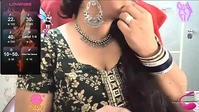 Snapshot of Gulaboo_bhabi chatting on 09-08-25, 03:22 Gulaboo bhabi online show from 09-08-25, 03:22