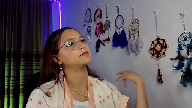 Zoe--khalL online show from 06-17-26, 04:45