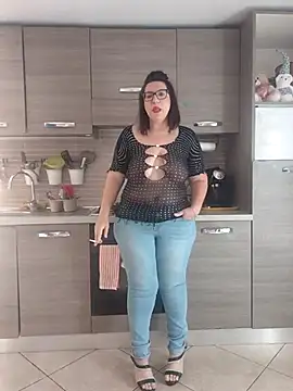 carolyne2023 online show from 04-14-26, 01:38