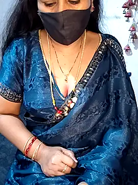 Snapshot of Rani_Darling_99 chatting on 09-18-25, 01:25 Rani Darling 99 online show from 09-18-25, 01:25
