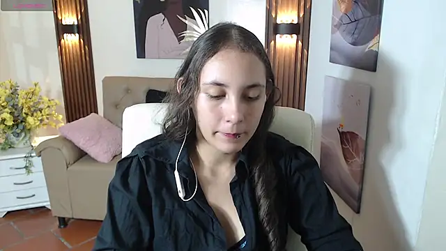 xlunna online show from 10-25-25, 07:36