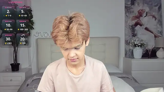 Felix Rey online show from 10-08-25, 05:24