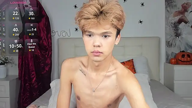 Felix Rey online show from 10-14-25, 04:29