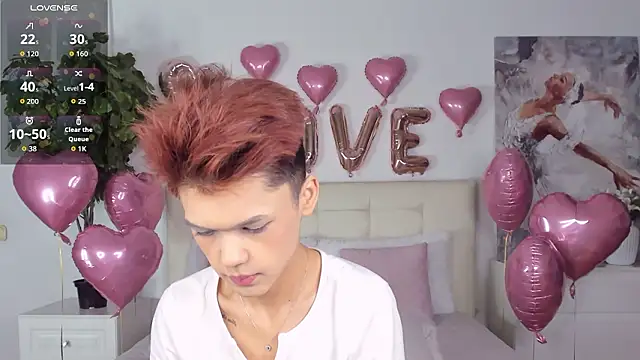 Felix Rey online show from 02-12-26, 04:07