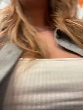 Sweet   Emily online show from 01-19-25, 05:18