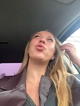 Sweet   Emily online show from 11-10-25, 12:21