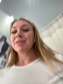 Sweet   Emily online show from 03-19-25, 01:18