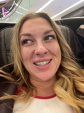 Sweet   Emily online show from 11-25-25, 01:22