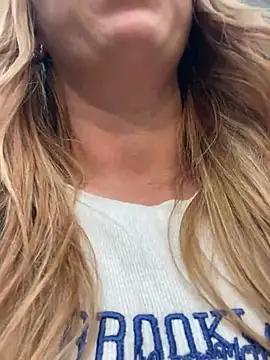 Sweet   Emily online show from 01-17-25, 08:33