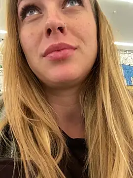 Sweet   Emily online show from 03-12-25, 04:02