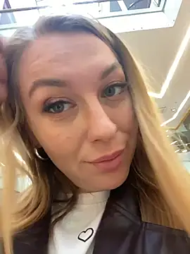 Sweet   Emily online show from 09-25-25, 01:28