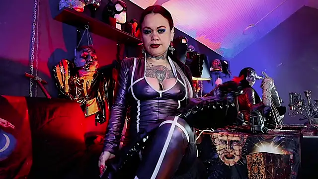 MorganaCrowley online show from 11-17-25, 12:31