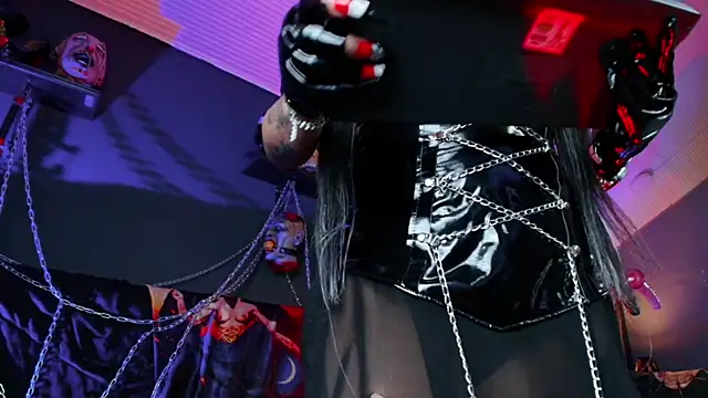 MorganaCrowley online show from 11-27-25, 12:05