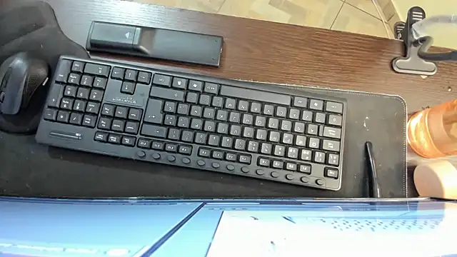 Amy Walker online show from 10-14-25, 04:51