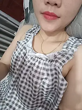 Snapshot of 2_sex chatting on 06-05-26, 03:44 2 sex online show from 06-05-26, 03:44