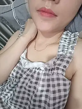 Snapshot of 2_sex chatting on 06-27-26, 12:22 2 sex online show from 06-27-26, 12:22