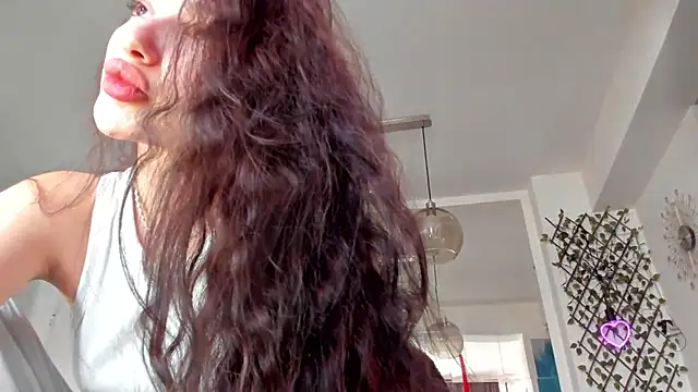 Snapshot of IreneVON chatting on 02-22-25, 02:41 IreneVON online show from 02-22-25, 02:41