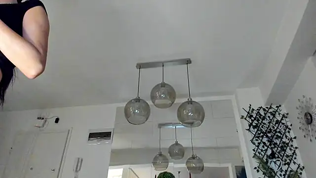 IreneVON online show from 11-23-25, 06:01