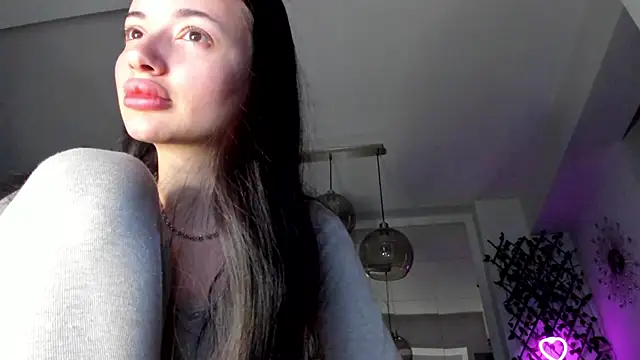 Snapshot of IreneVON chatting on 02-12-25, 03:38 IreneVON online show from 02-12-25, 03:38