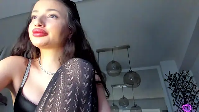 Snapshot of IreneVON chatting on 02-23-25, 03:40 IreneVON online show from 02-23-25, 03:40