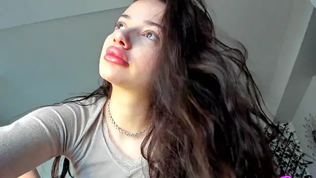 Snapshot of IreneVON chatting on 03-15-25, 05:41 IreneVON online show from 03-15-25, 05:41