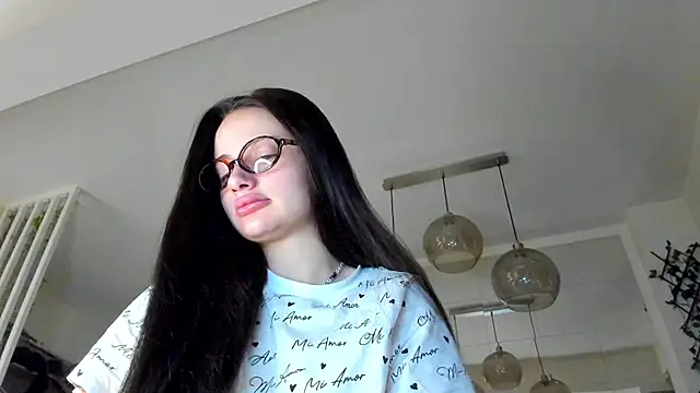 IreneVON online show from 12-05-25, 05:50