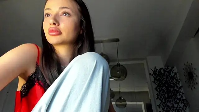 Snapshot of IreneVON chatting on 03-18-25, 03:22 IreneVON online show from 03-18-25, 03:22